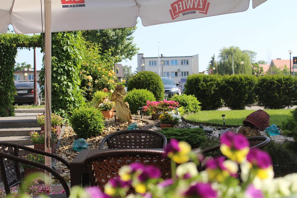 Hotel Bursztyn Kalisz Extérieur photo